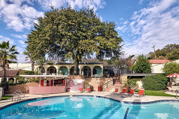 Austin Motel Poolside Bar