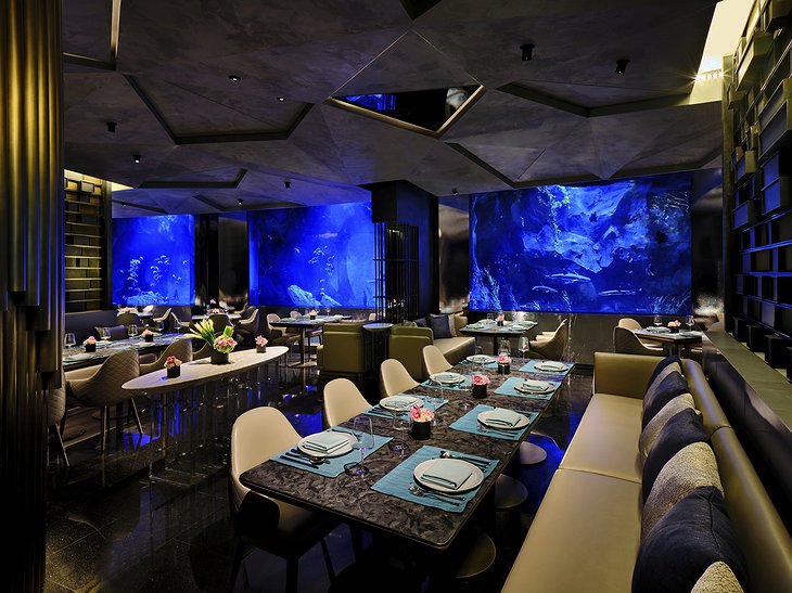 InterContinental Shanghai Wonderland Mr.Fisher Underwater Restaurant