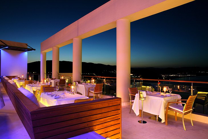 Lindos Blu restaurant on the terrace