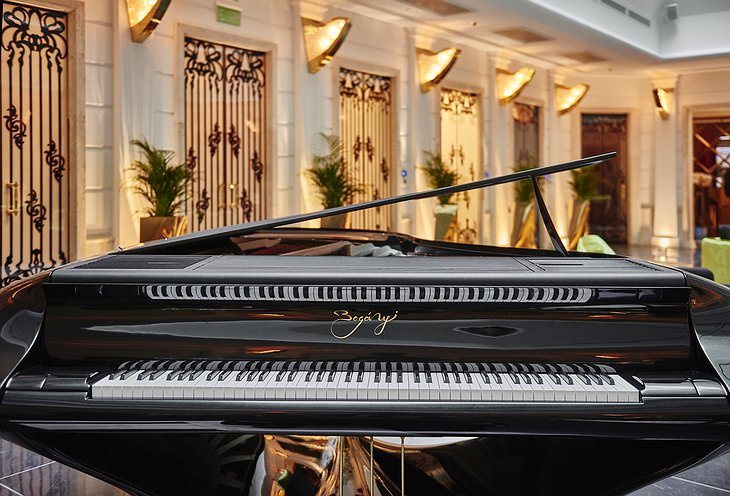 Aria Hotel Budapest Piano