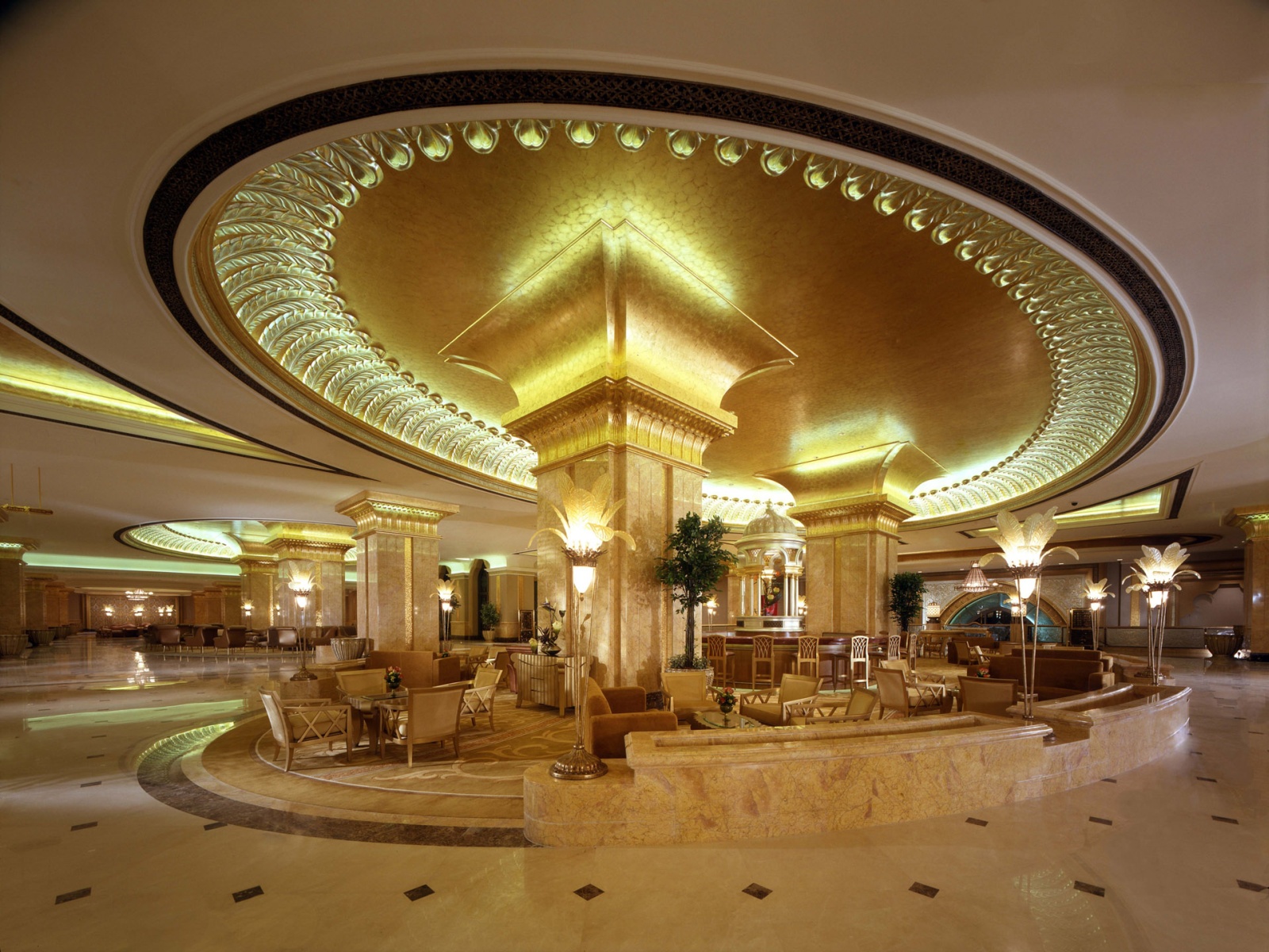 Emirates Palace - 7-Star Luxury In Abu Dhabi