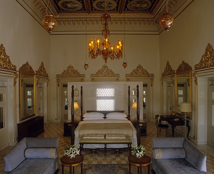 Lake Palace Hotel high ceiling room