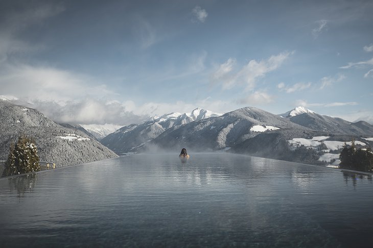 Alpin Panorama Hotel Hubertus Sky Pool View