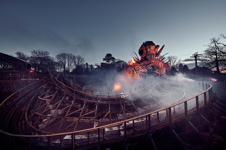 Alton Towers Hotel Ride In The Dark Roller Coaster Dark And Scary