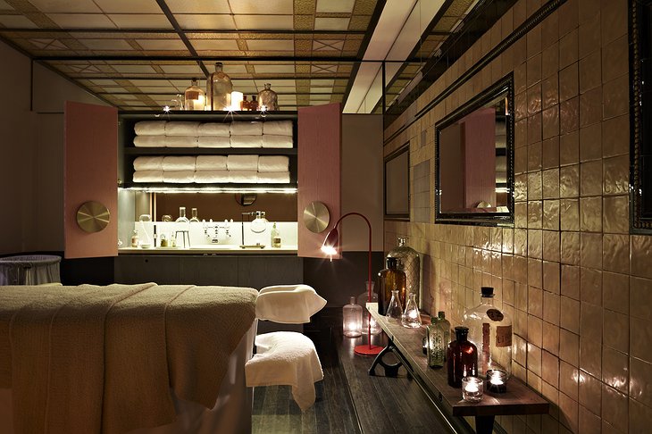 Spa treatment room