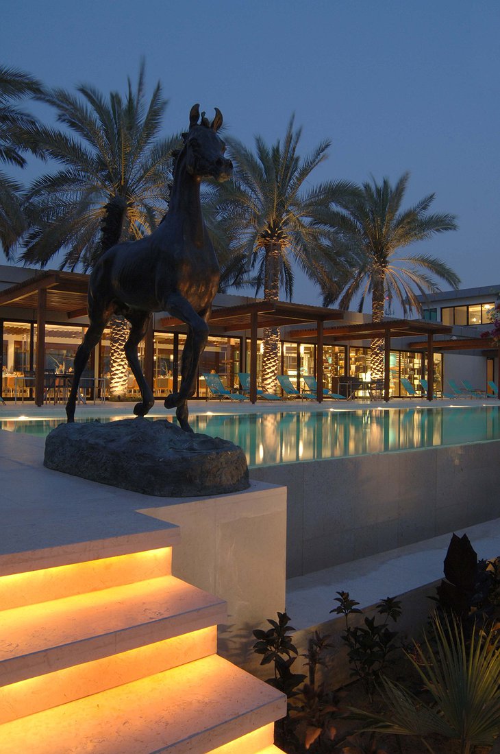 Desert Palm Resort Dubai horse statue