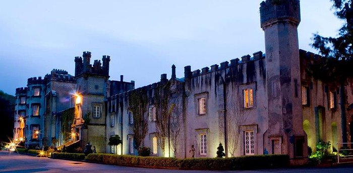 Ballyseede Castle - Time Travel To The Past