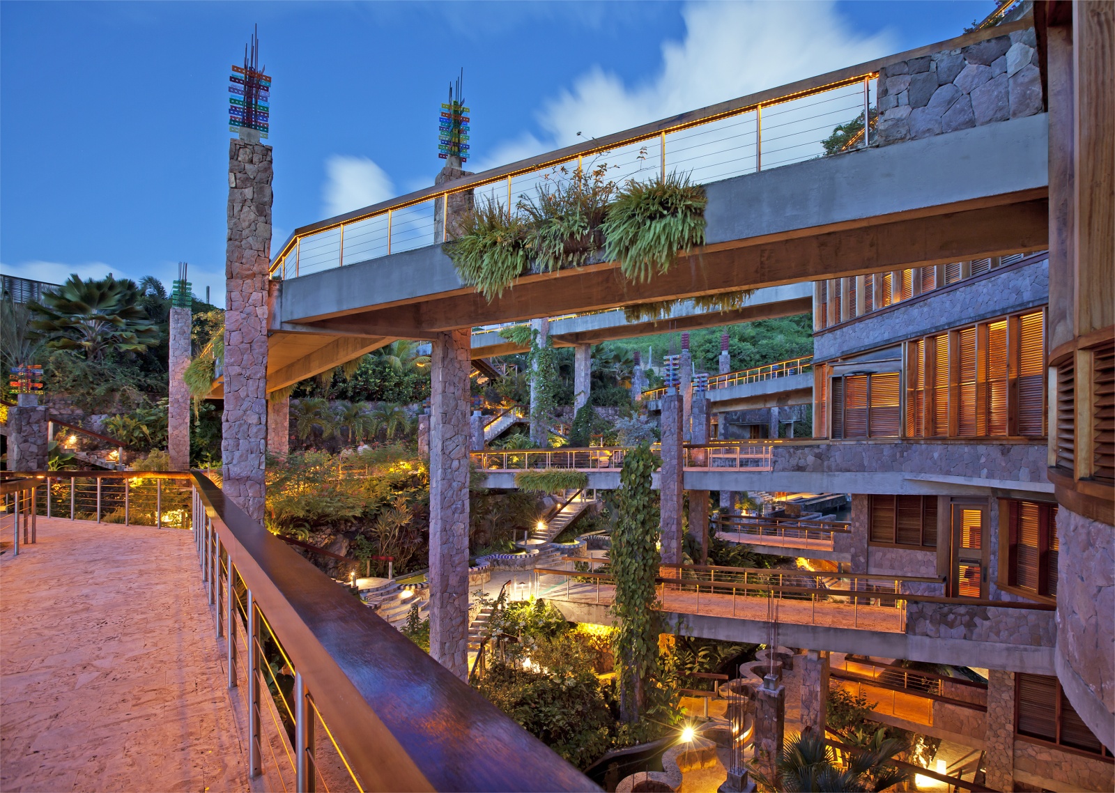 Jade Mountain Resort