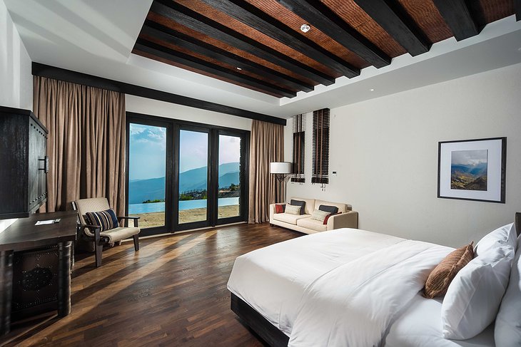 Alila Jabal Akhdar villa master bedroom
