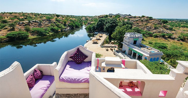 Lakshman Sagar balconies