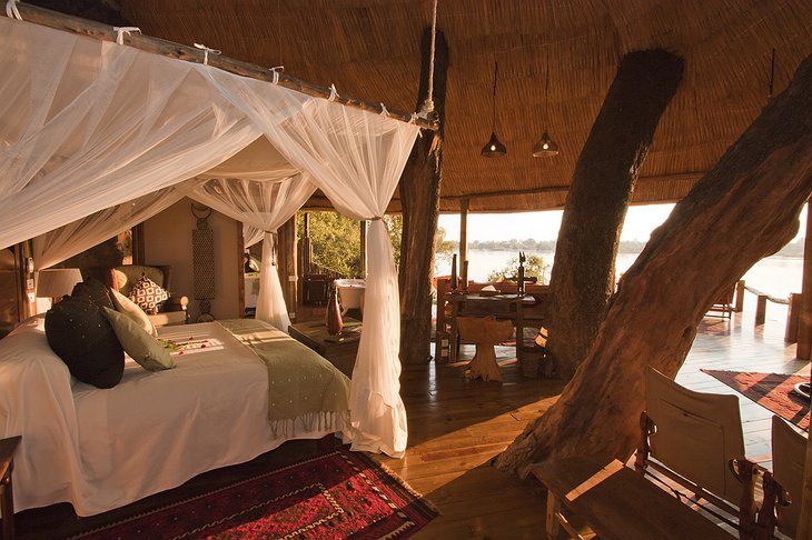 Tongabezi Lodge treehouse