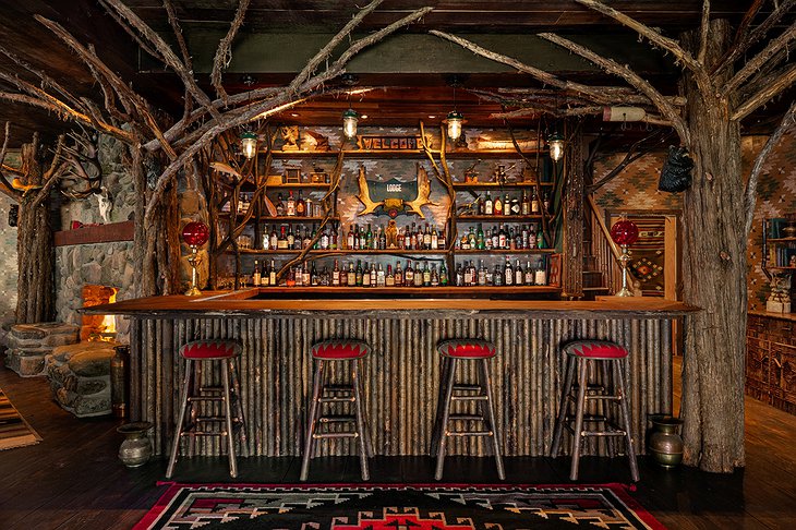 Urban Cowboy Lodge Bar