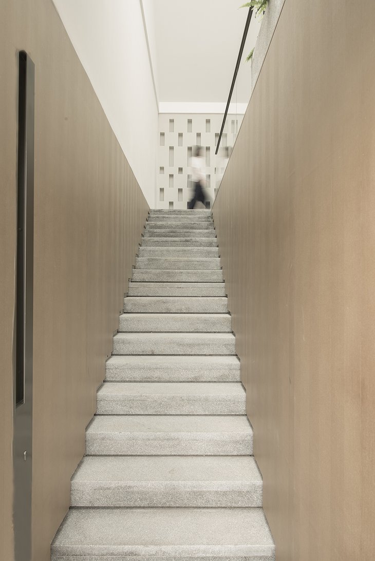 Alila Wuzhen Staircase