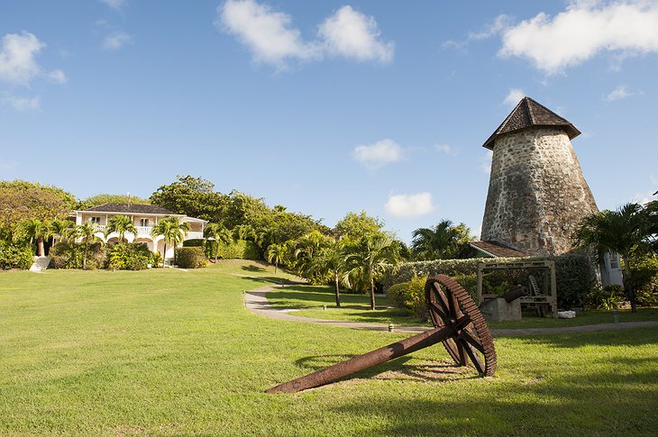Mustique Island villa with huge garden
