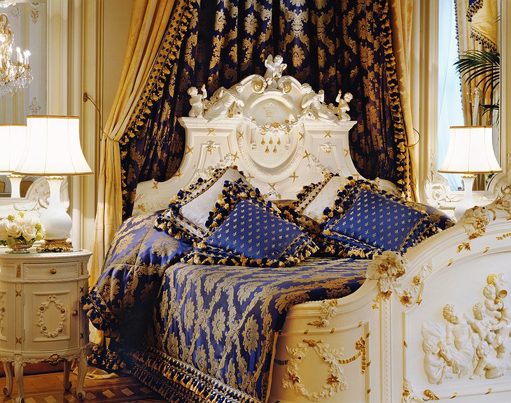 Hotel Imperial Vienna Royal Bed