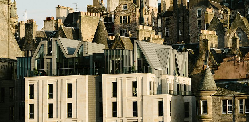 Market Street Hotel - Sipping Champagne On Top Of The Auld Toun