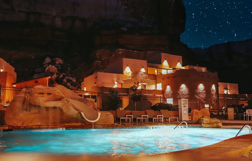 Bluff Dwellings Resort & Spa - A Desert Hideaway Built Into The Rocks
