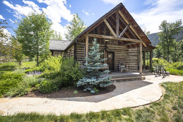 The Ranch at Rock Creek wooden hut