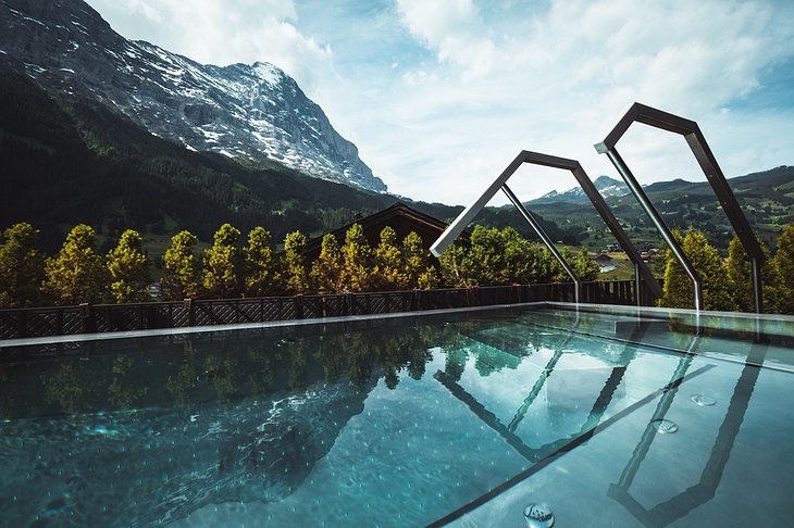 Hotel Glacier Outdoor Whirlpool