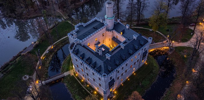 Karpniki Castle - Medieval Luxury in Poland