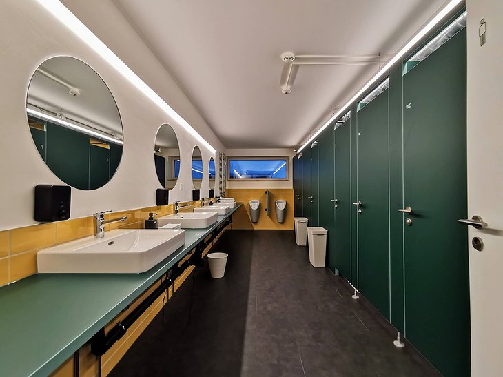 Green Marmot Capsule Hotel Shared Bathroom