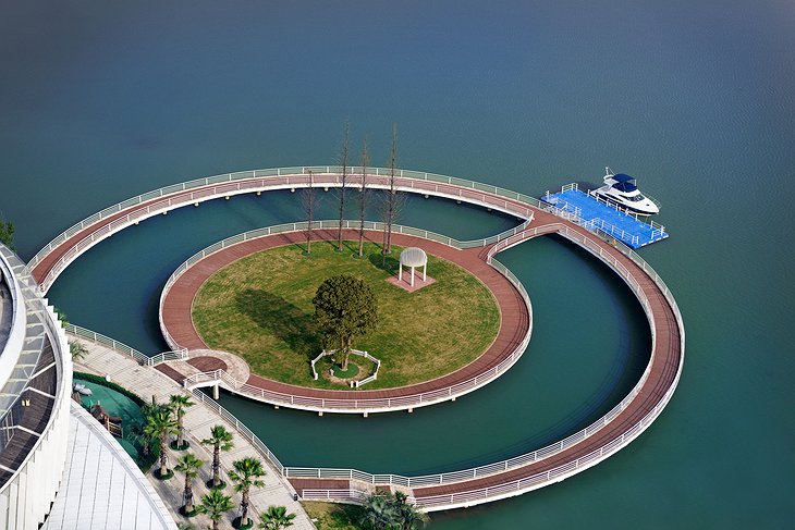 Sheraton Huzhou Hot Spring Resort jetty dock