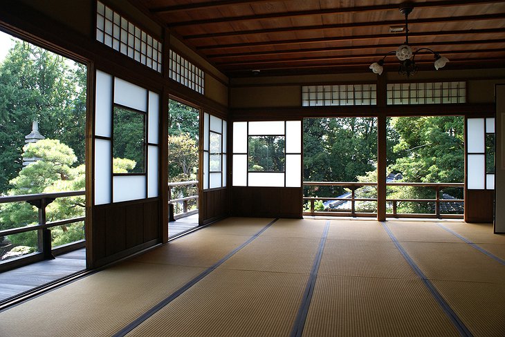 Traditional japanese room in the oldest hotel in the world