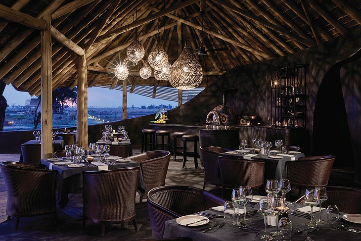 Belmond Eagle Island Lodge Restaurant