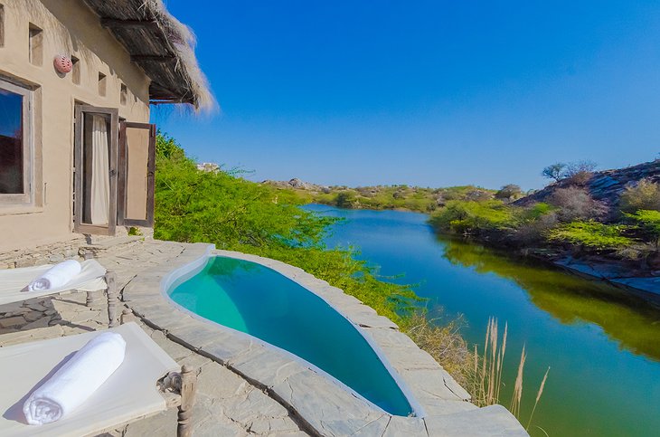 Lakshman Sagar room private pool