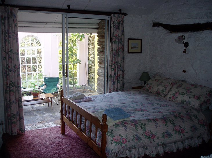 Campbell's Cottage bedroom