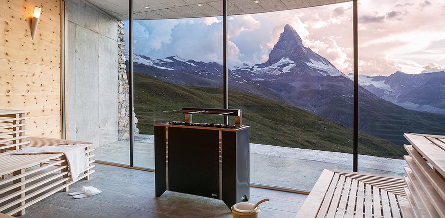 Riffelhaus 1853 - Historic Alpine Ski Resort With Matterhorn Views