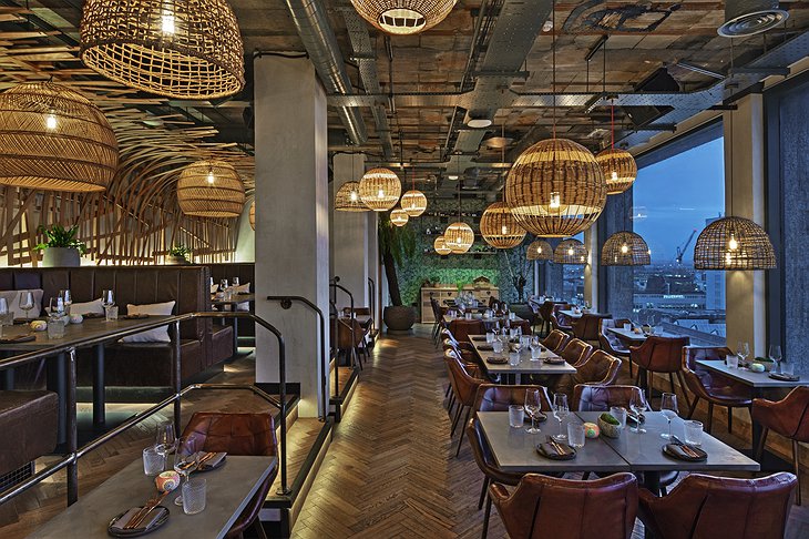 Treehouse Hotel London Madera Restaurant At Night