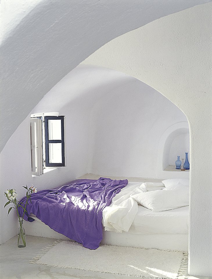 Perivolas bedroom