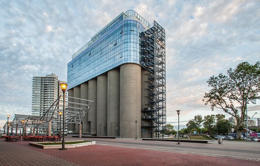 Puerto Norte Design Hotel - The Rosario Hotel Built Inside An Old Grain Silo