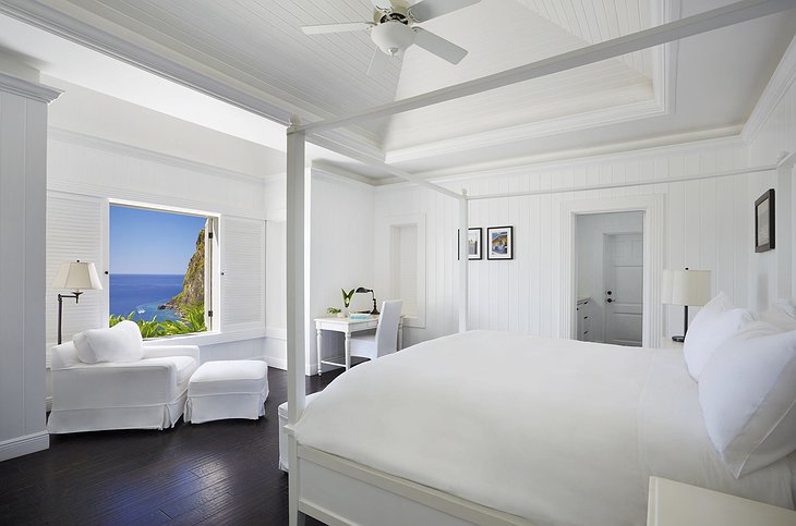 Sugar Beach Grand Luxury Villa Bedroom