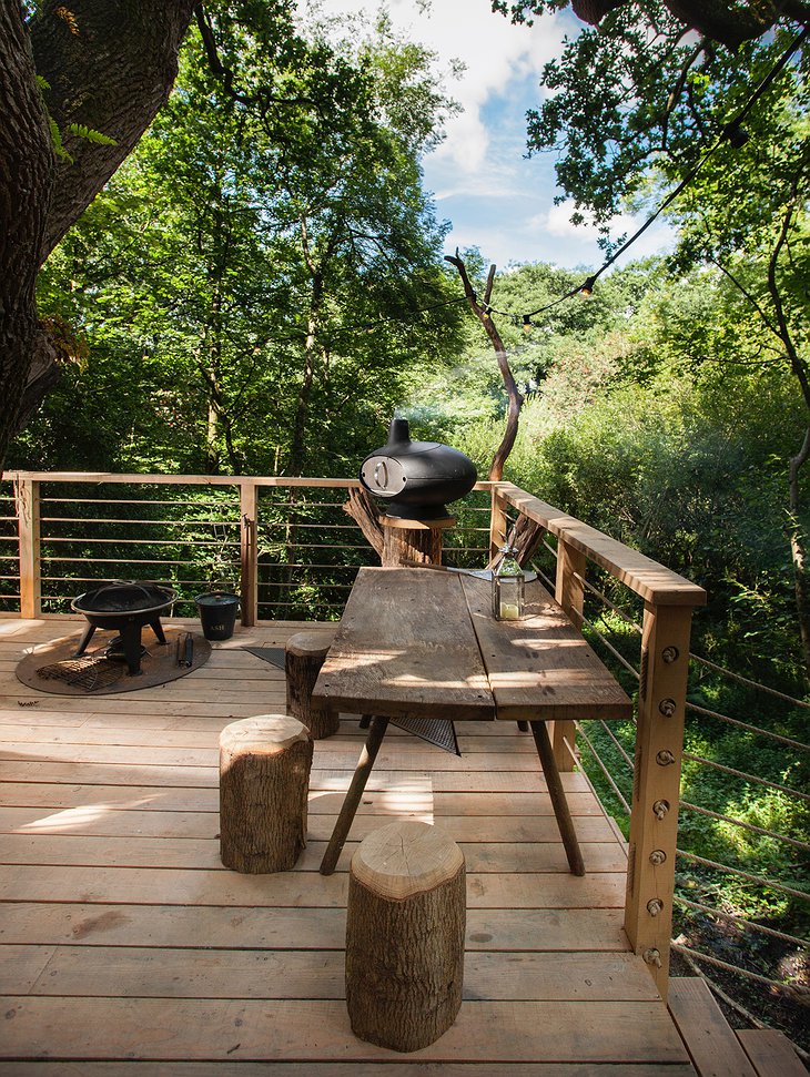 The Woodman's Treehouse Terrace Grill