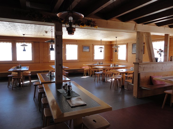 Mönchsjoch Hut restaurant