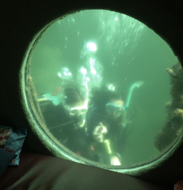 Jules' Undersea Lodge Divers