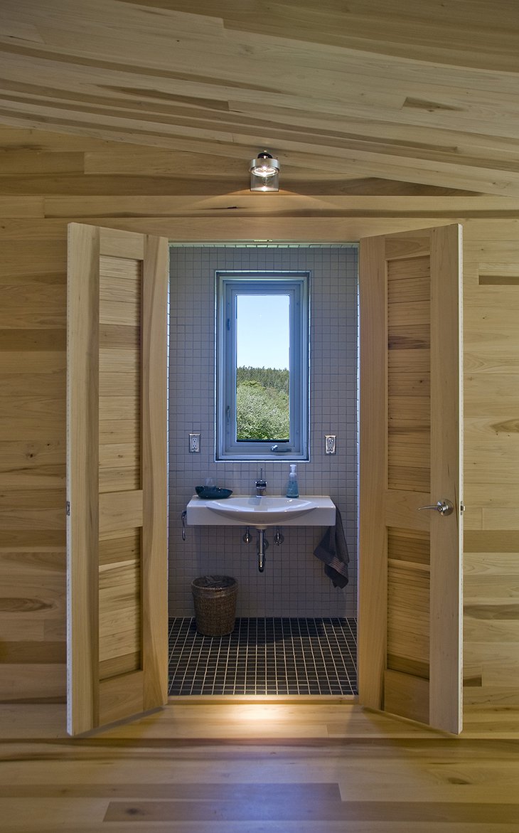 Sliding House bathroom