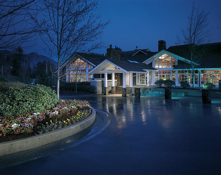 Salish Lodge Entrance