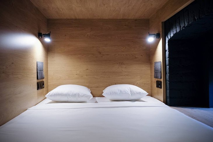 inBox Capsule Hotel capsule double bed