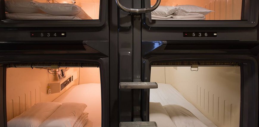 Tokyo Kiba Hotel - A Traditional Japanese Capsule Hotel With Beds For Couples