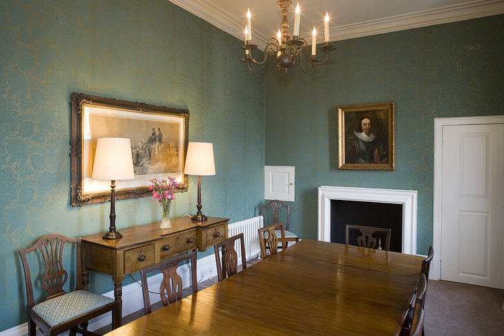 The Georgian House dining room