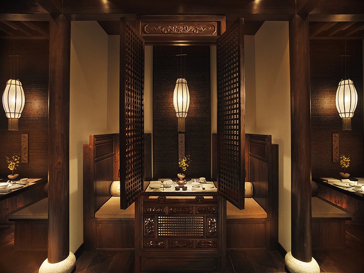 Peninsula Hotel Tokyo intimate dining