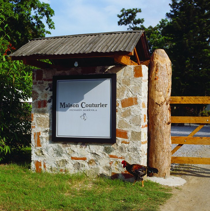 Maison Couturier gate