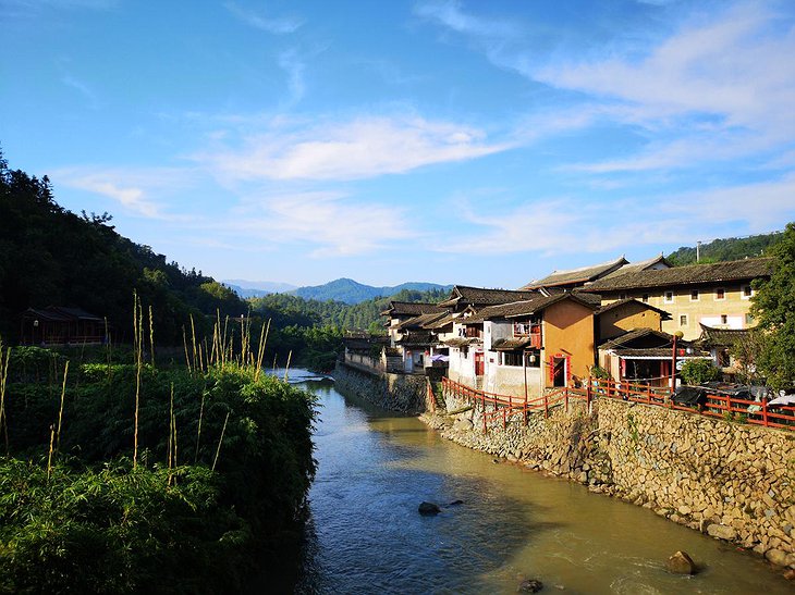 Tulou Fuyulou Changdi Inn Riverside