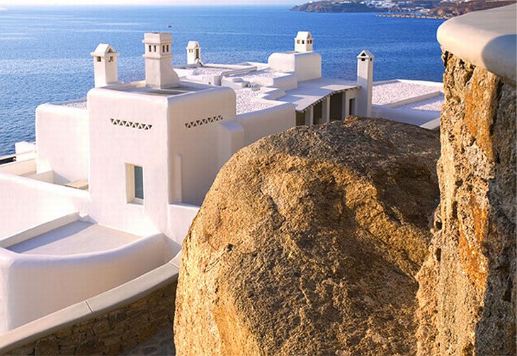 Cavo Tagoo and the rocks of Mikonos