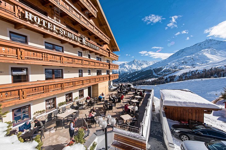 Hotel Schöne Aussicht terrace