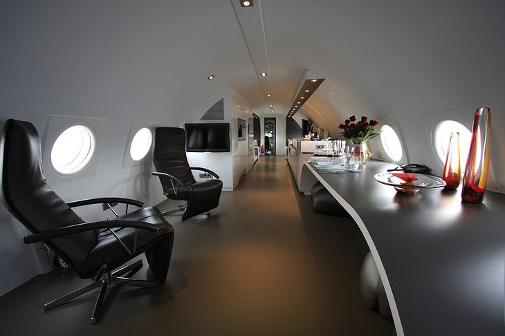 Airplane Suite lounge