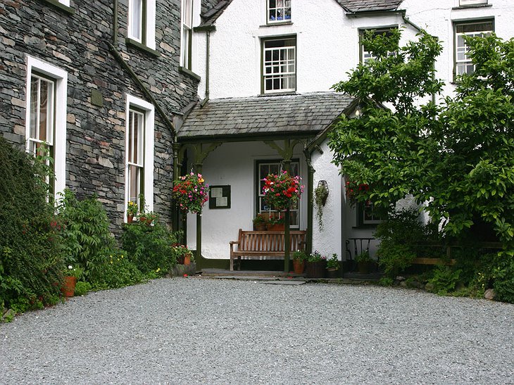 Old Dungeon Ghyll hotel entrance